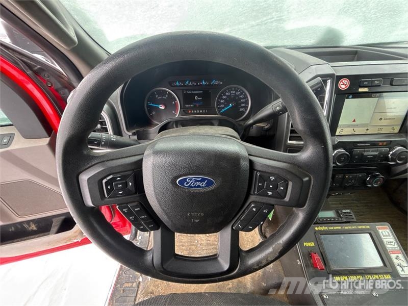 Ford F-550 4x4 Extended Cab Ultra High Pressure Fire Tr شاحنات حريق