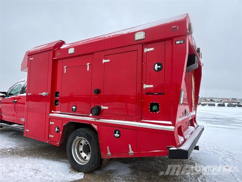 Ford F-550 4x4 Extended Cab Ultra High Pressure Fire Tr شاحنات حريق