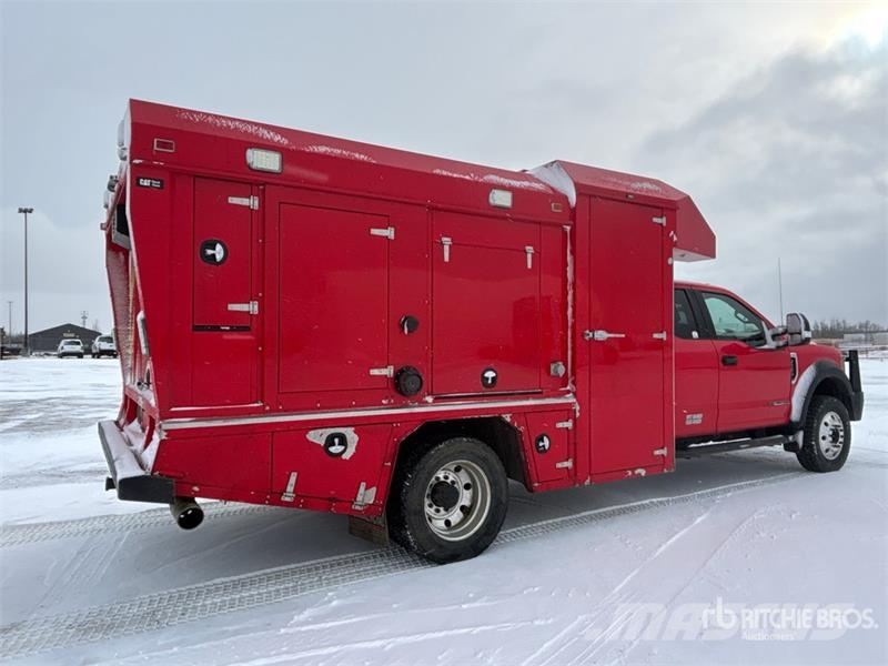 Ford F-550 4x4 Extended Cab Ultra High Pressure Fire Tr شاحنات حريق