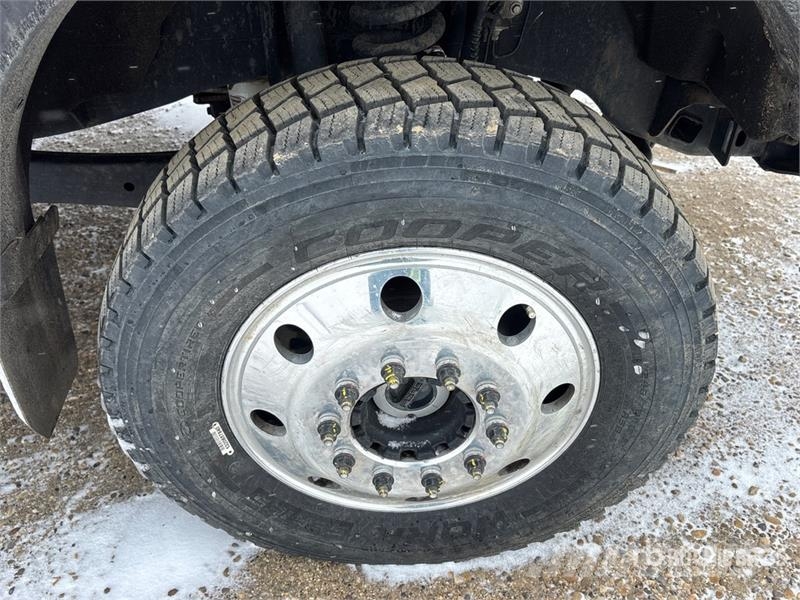 Ford F-550 4x4 Extended Cab Ultra High Pressure Fire Tr شاحنات حريق