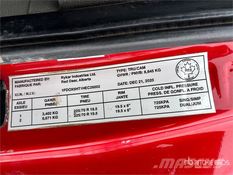 Ford F-550 4x4 Extended Cab Ultra High Pressure Fire Tr شاحنات حريق