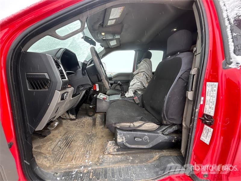 Ford F-550 4x4 Extended Cab Ultra High Pressure Fire Tr شاحنات حريق