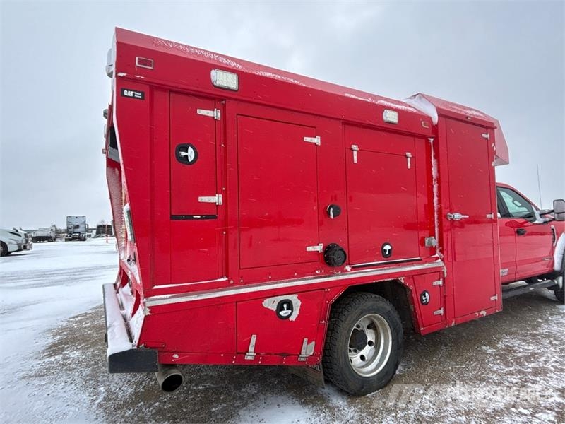Ford F-550 4x4 Extended Cab Ultra High Pressure Fire Tr شاحنات حريق