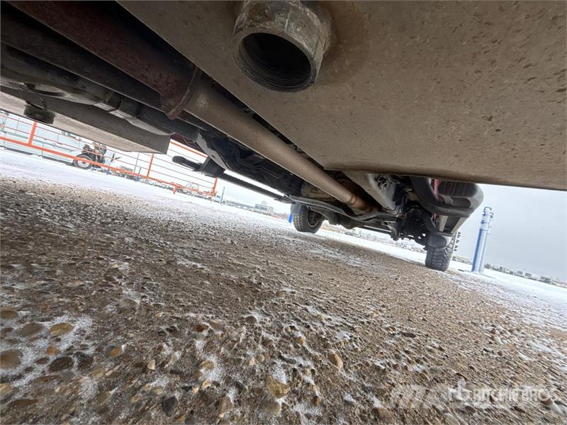 Ford F-550 4x4 Extended Cab Ultra High Pressure Fire Tr شاحنات حريق