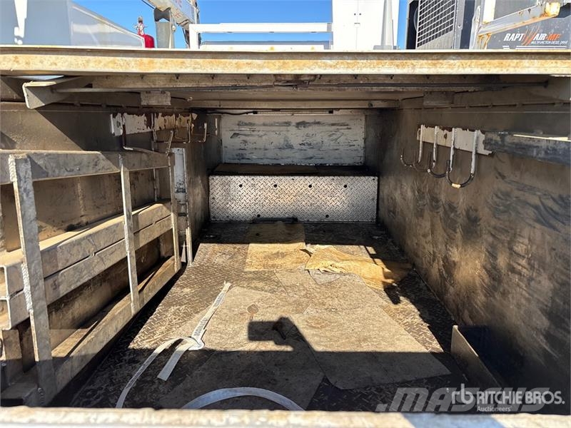 Ford F-550 4x4 Service Truck (Inoperable) Kommunalt / generelt kjøretøy