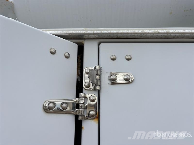 Ford F-550 4x4 Service Truck Közúti karbantartó haszongépek