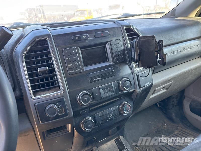 Ford F-550 4x4 Service Truck (Inoperable) Kommunalt / generelt kjøretøy