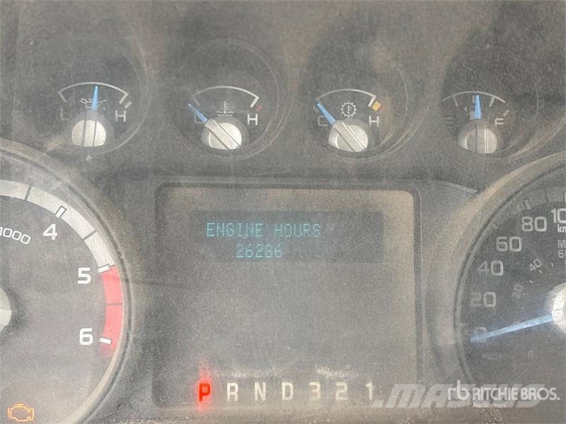 Ford F-550 4x4 Service Truck Közúti karbantartó haszongépek