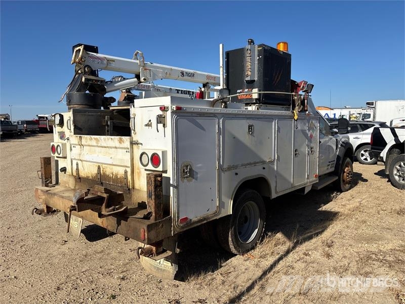 Ford F-550 4x4 Service Truck (Inoperable) Kommunalt / generelt kjøretøy