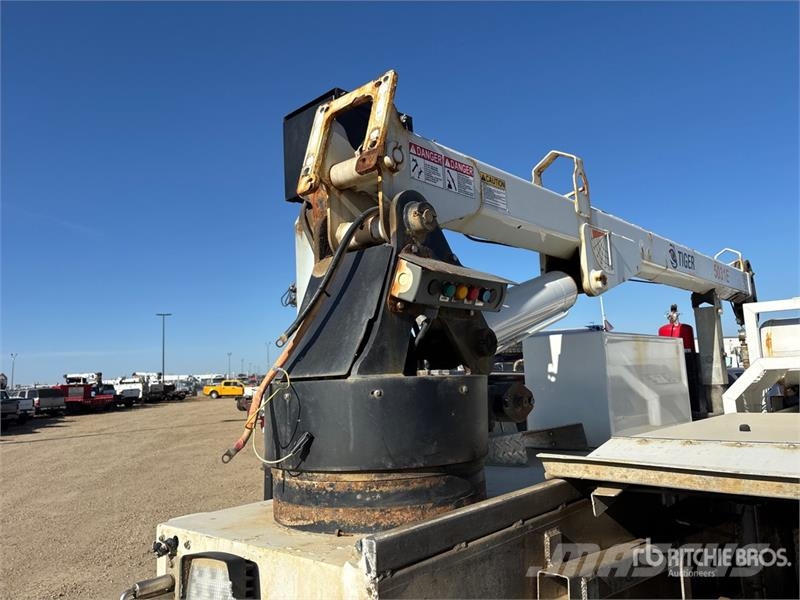 Ford F-550 4x4 Service Truck (Inoperable) Kommunalt / generelt kjøretøy