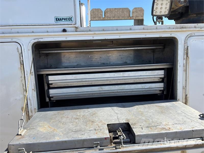 Ford F-550 4x4 Service Truck (Inoperable) Kommunalt / generelt kjøretøy