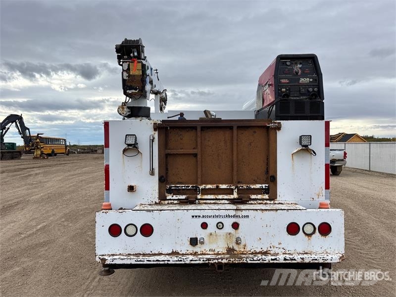 Ford F-550 4x4 Service Truck Közúti karbantartó haszongépek