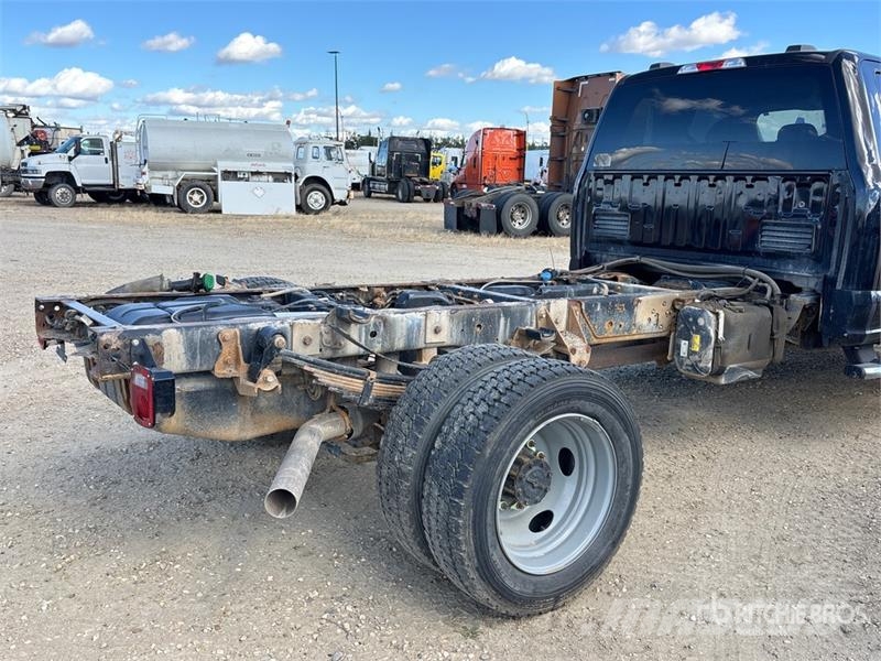 Ford F-550 Cab and Chassis (Inoperable) Kabiner og interiør