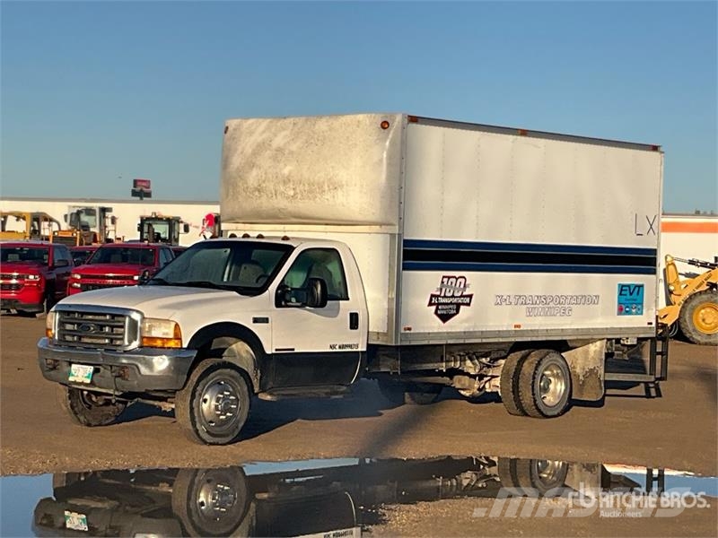Ford F-550 Van Truck شاحنات ذات هيكل صندوقي