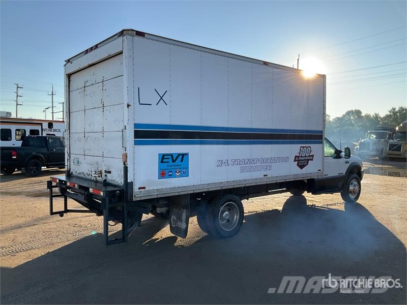 Ford F-550 Van Truck شاحنات ذات هيكل صندوقي
