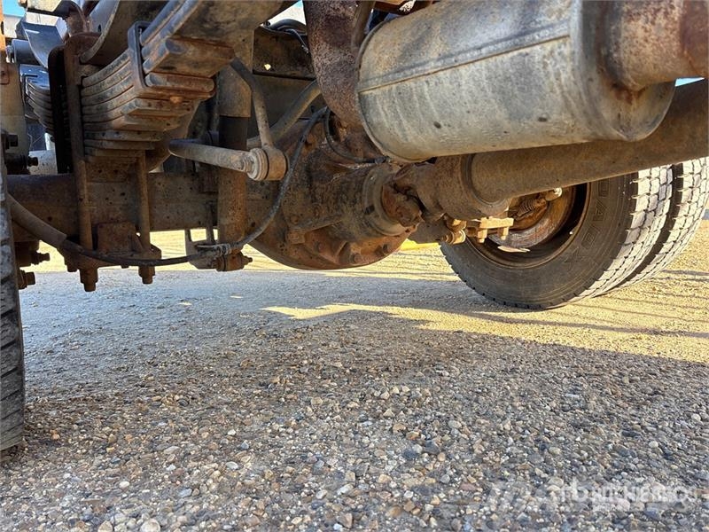 Ford F-550 XL 4x2 Roll-Off Truck 翻斗车