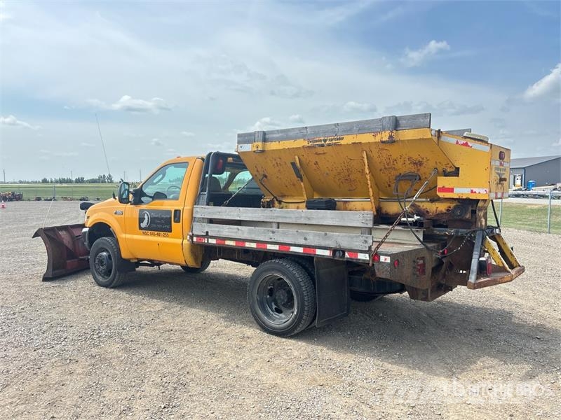Ford F-550 XL 4x2 Snow Plow Truck Pilsētas atkritumvedēji