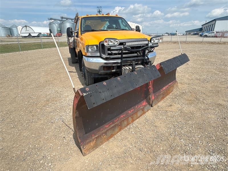 Ford F-550 XL 4x2 Snow Plow Truck Pilsētas atkritumvedēji