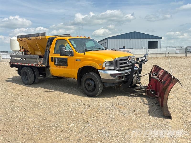Ford F-550 XL 4x2 Snow Plow Truck Pilsētas atkritumvedēji