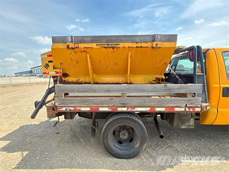 Ford F-550 XL 4x2 Snow Plow Truck Pilsētas atkritumvedēji