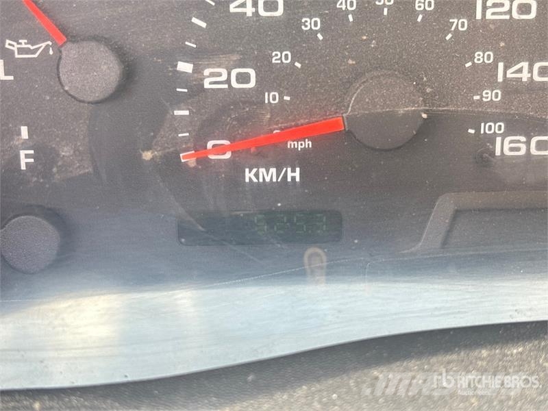 Ford F-550 XL 4x2 Snow Plow Truck Pilsētas atkritumvedēji