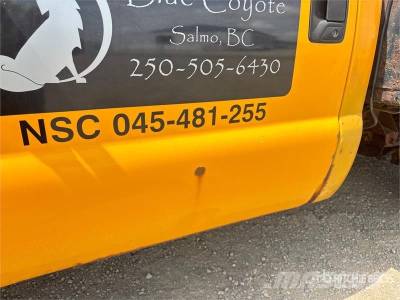 Ford F-550 XL 4x2 Snow Plow Truck Pilsētas atkritumvedēji
