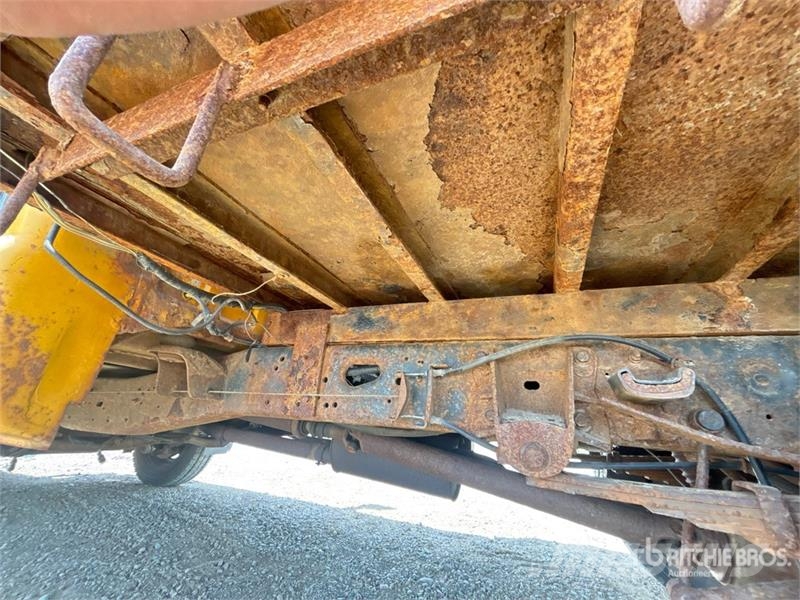Ford F-550 XL 4x2 Snow Plow Truck Pilsētas atkritumvedēji