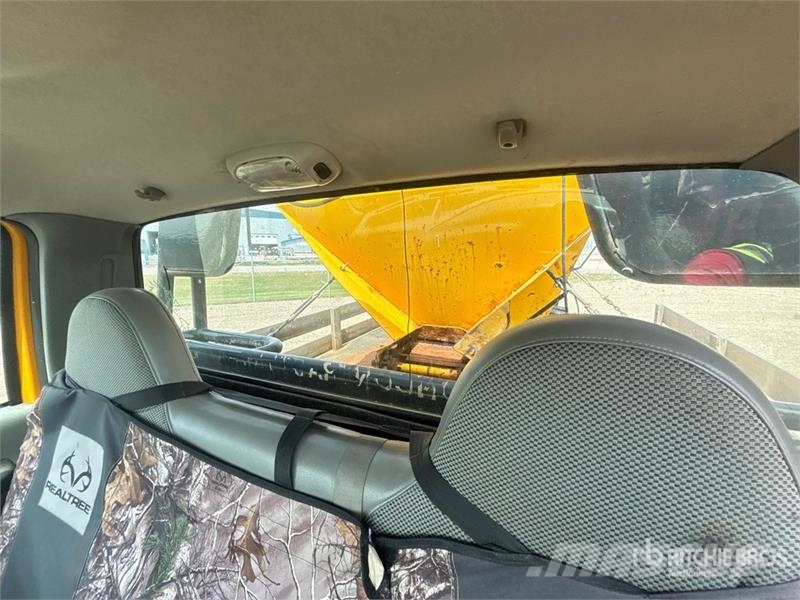 Ford F-550 XL 4x2 Snow Plow Truck Pilsētas atkritumvedēji