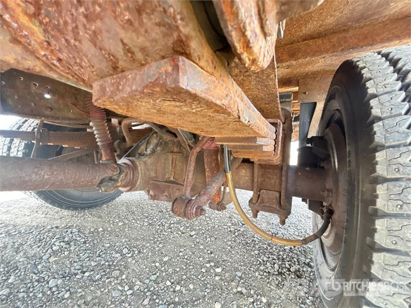 Ford F-550 XL 4x2 Snow Plow Truck Pilsētas atkritumvedēji