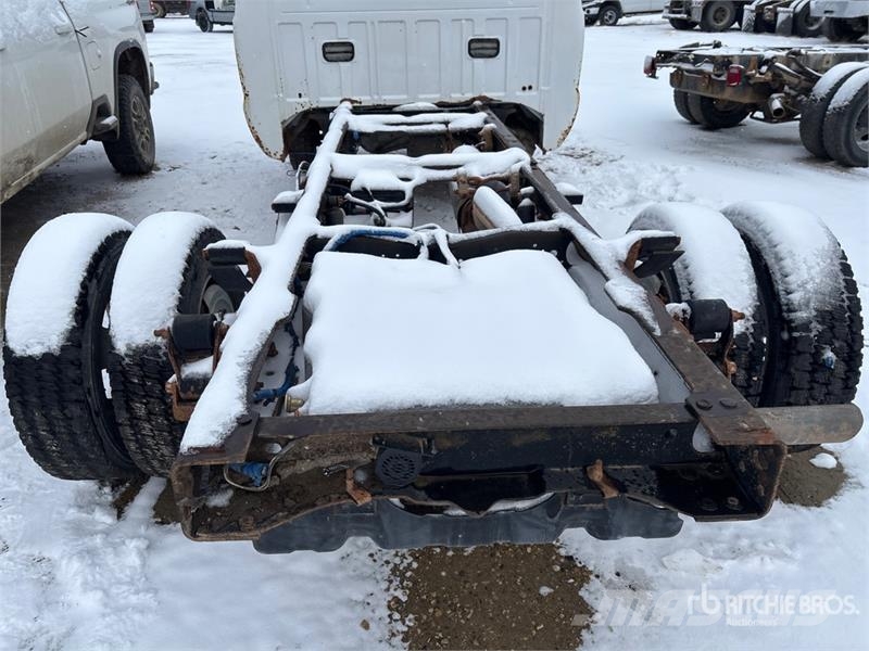 Ford F-550 XL 4x4 Cab and Chassis Kabine i unutrašnjost
