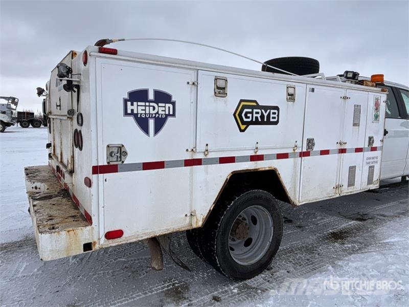 Ford F-550 XL 4x4 Crew Cab Utility Truck Prekucniki