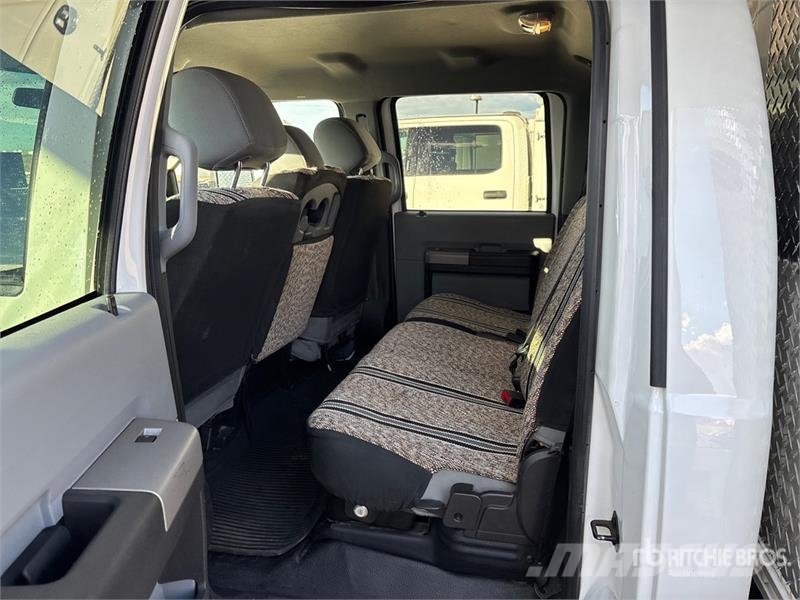 Ford F-550 XL 4x4 Crew Cab Utility Truck Pickup/Pritschenwagen