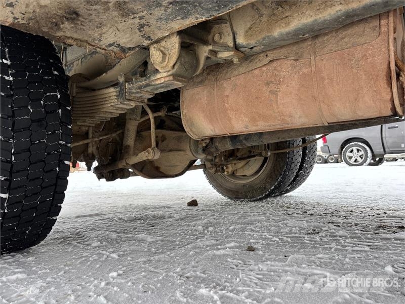 Ford F-550 XL 4x4 Crew Cab Utility Truck Prekucniki