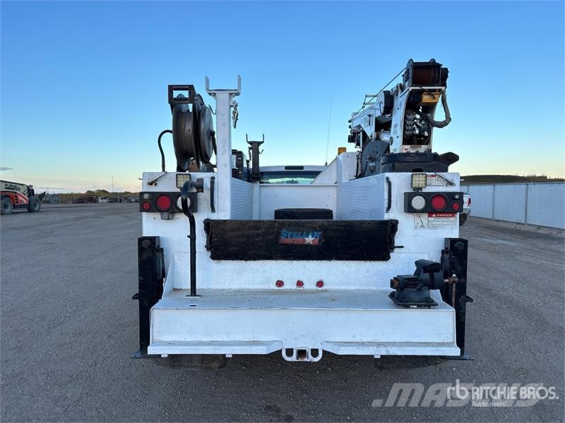 Ford F-550 XL 4x4 Crew Cab Service Truck Veicoli municipali