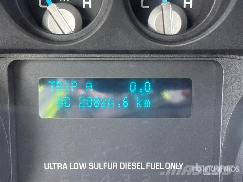 Ford F-550 XL 4x4 Crew Cab Utility Truck Pickup/Pritschenwagen