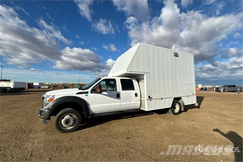 Ford F-550 XL 4x4 Crew Cab Utility Truck Pickup/Pritschenwagen