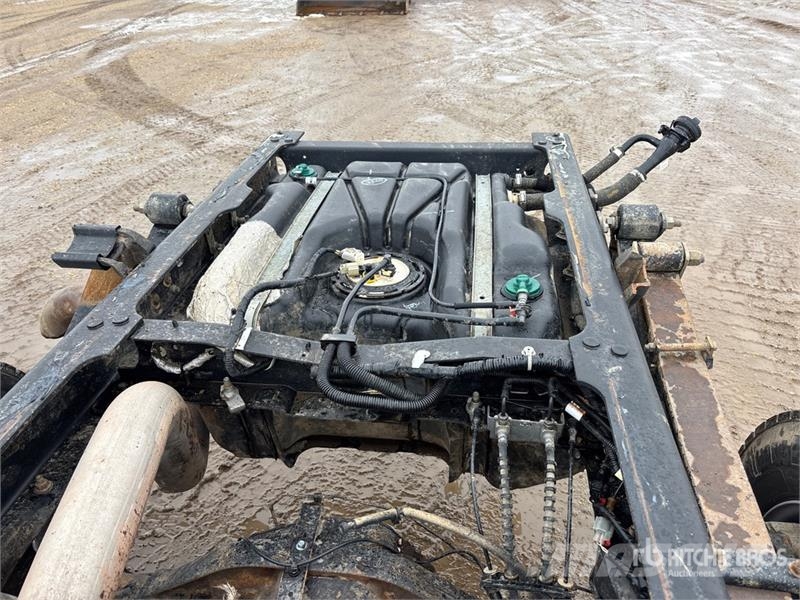 Ford F-550 XL 4x4 Crew Cab Cab and Chassis キャビン及び内装