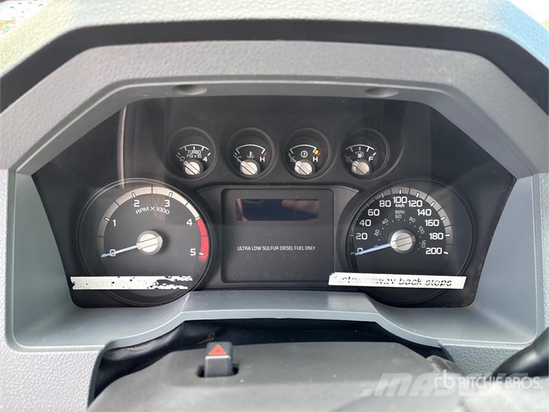 Ford F-550 XL 4x4 Crew Cab Utility Truck Pickup/Pritschenwagen