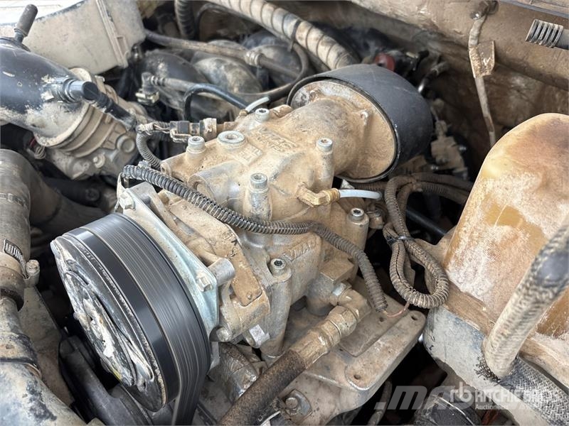 Ford F-550 XL 4x4 Crew Cab Utility Truck Prekucniki