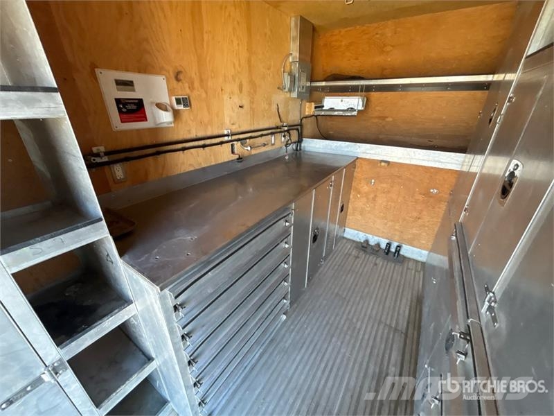 Ford F-550 XL 4x4 Crew Cab Utility Truck Pickup/Pritschenwagen