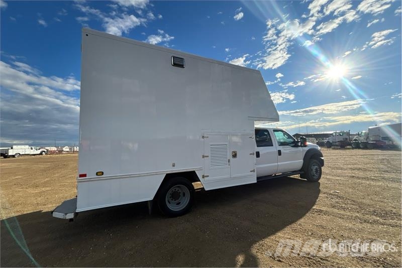 Ford F-550 XL 4x4 Crew Cab Utility Truck Pickup/Pritschenwagen