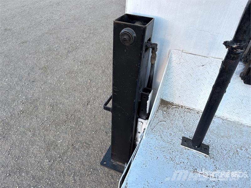 Ford F-550 XL 4x4 Crew Cab Service Truck Veicoli municipali