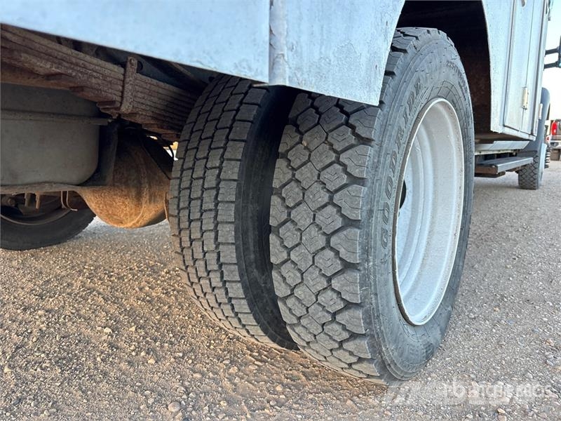 Ford F-550 XL 4x4 Crew Cab Service Truck Veicoli municipali