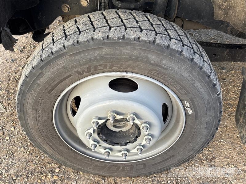 Ford F-550 XL 4x4 Extended Cab Waste Collection Truck شاحنات المخلفات