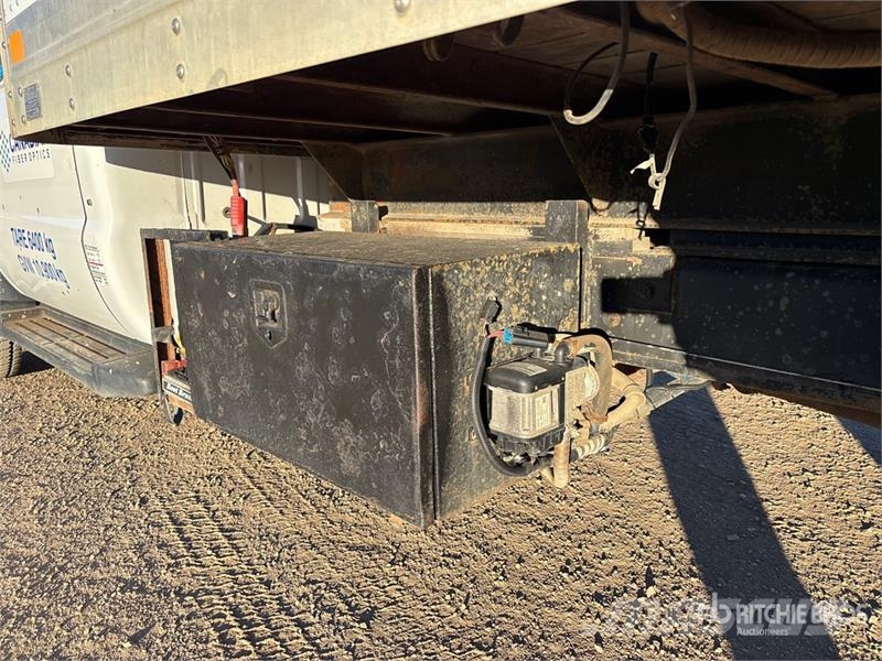 Ford F-550 XL 4x4 Mud Mixing Truck Andre lastbiler