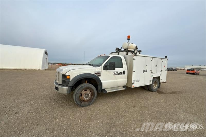 Ford F-550 XL 4x4 Service Truck Camions et véhicules municipaux