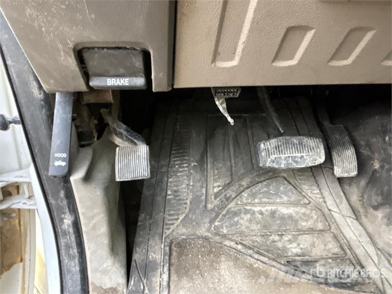 Ford F-550 XL 4x4 Service Truck Camions et véhicules municipaux