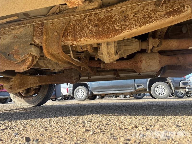 Ford F-550 XL 4x4 Utility Truck شاحنات خفيفة/مفصلية الجوانب