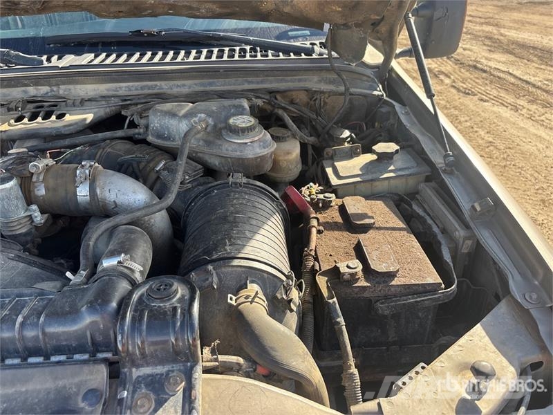 Ford F-550 XLT 3100 L 4x4 Pressure Truck Anders