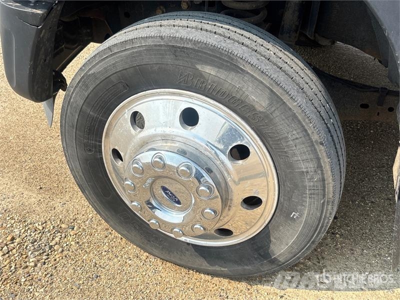 Ford F-550 XLT 4x2 Service Truck Komunalna vozila za opštu namenu